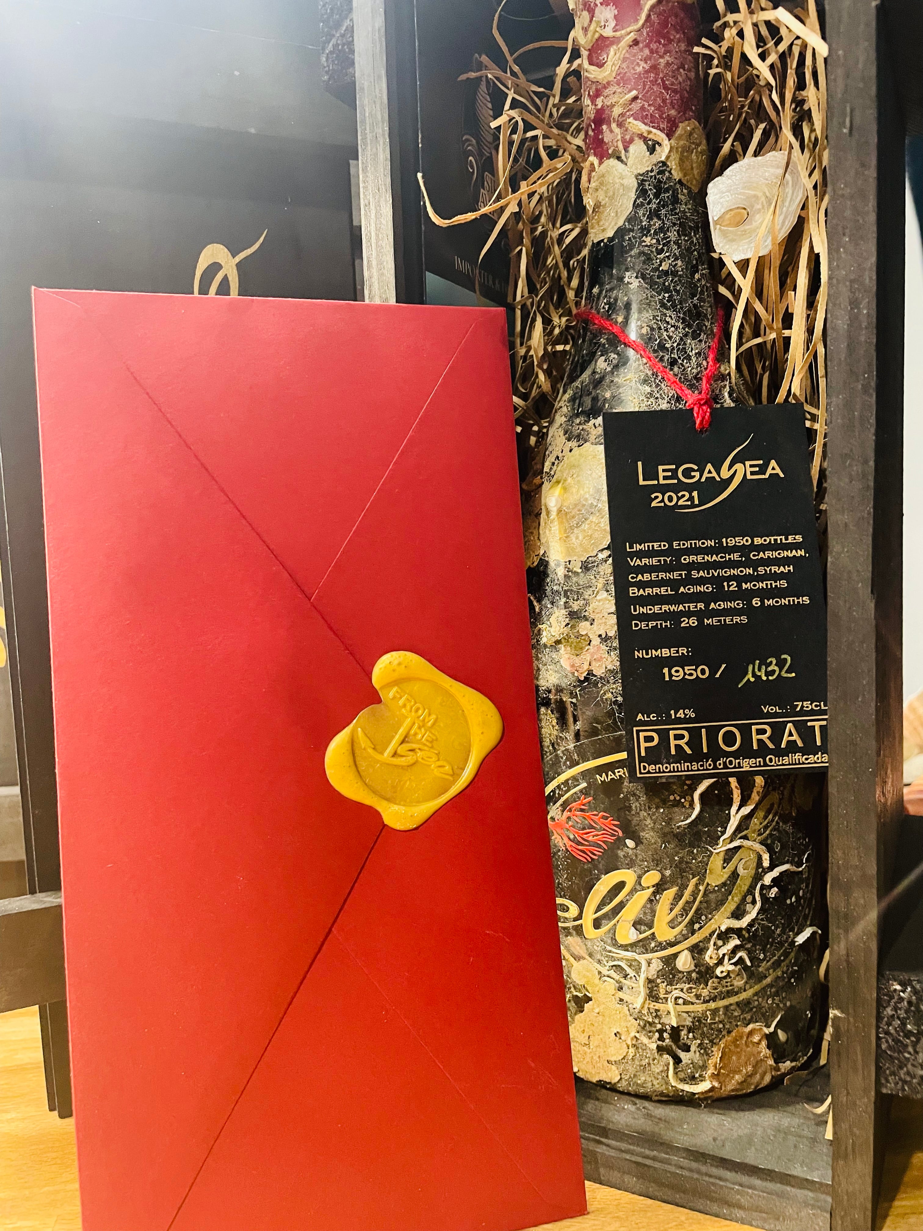 Gifting this wine? Make it memorable with a custom message card.